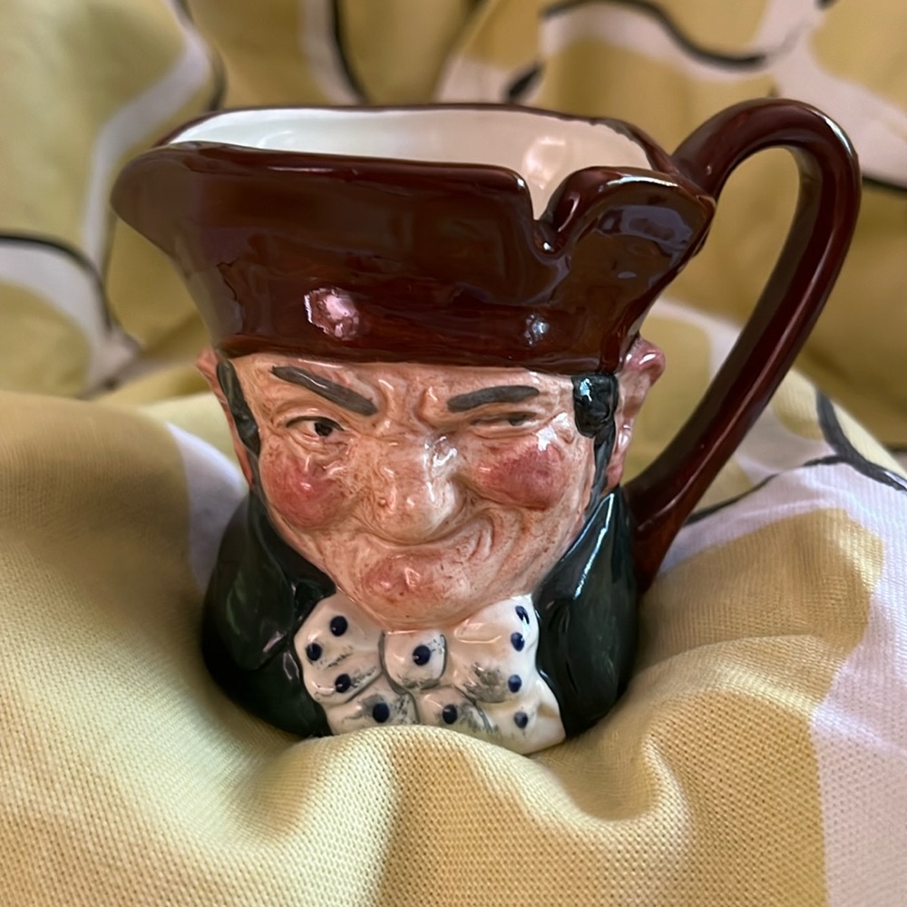 Royal Doulton Toby mug “Old Charley”